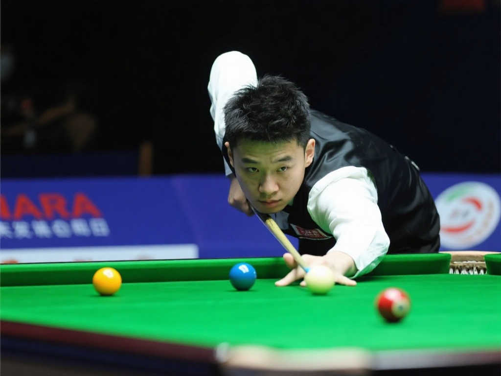 斯诺克世锦赛资格赛：范争一强势击败霍尔特，以10-4挺进正赛